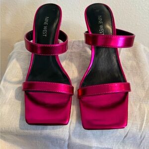 Nine West hot pink heel